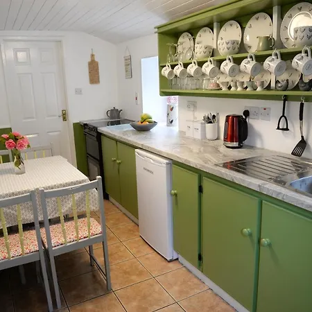 Lodge Gate Cloverhill